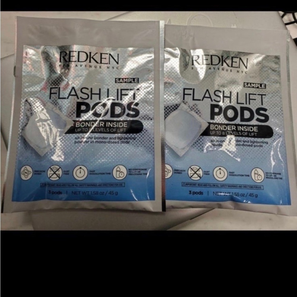 Redken flash lift pods lightener bleach hair color